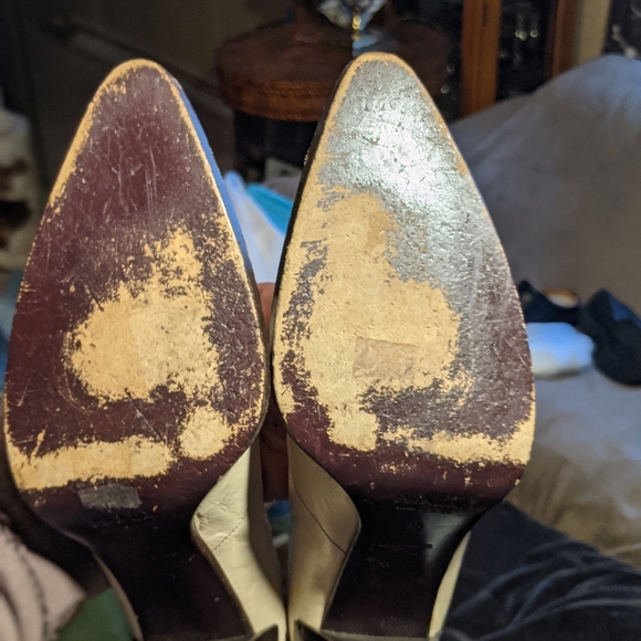 WOMENS PRADA SHOES - Picture 4 of 8